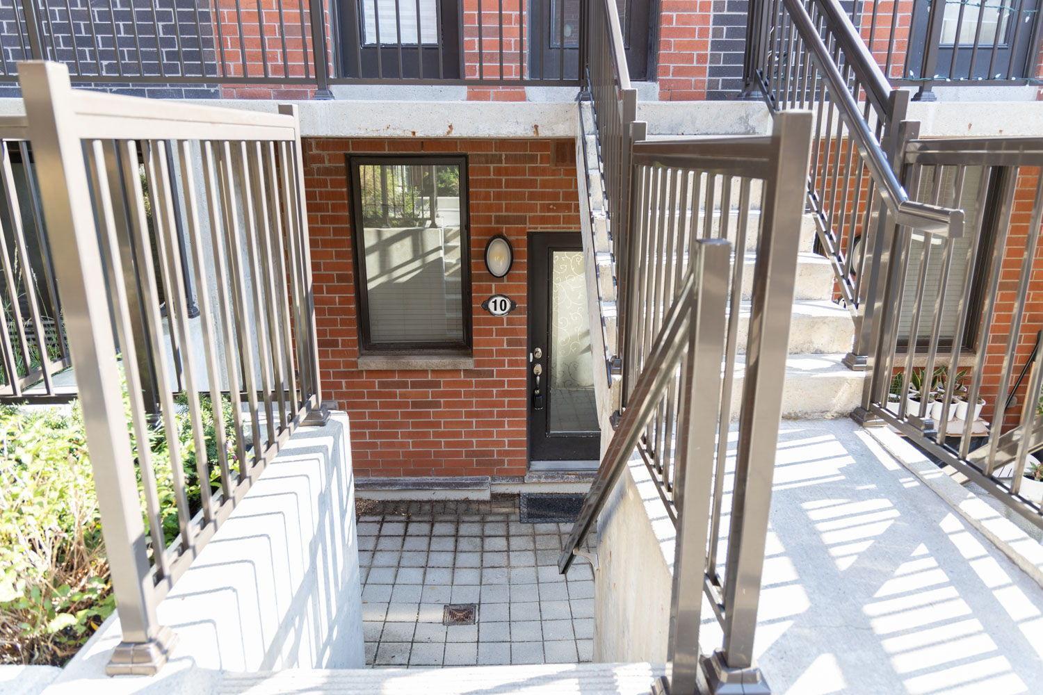 Apartamento Beautiful Townhouse Near Yorkdale Mall, Wilson Subway Toronto Exterior foto
