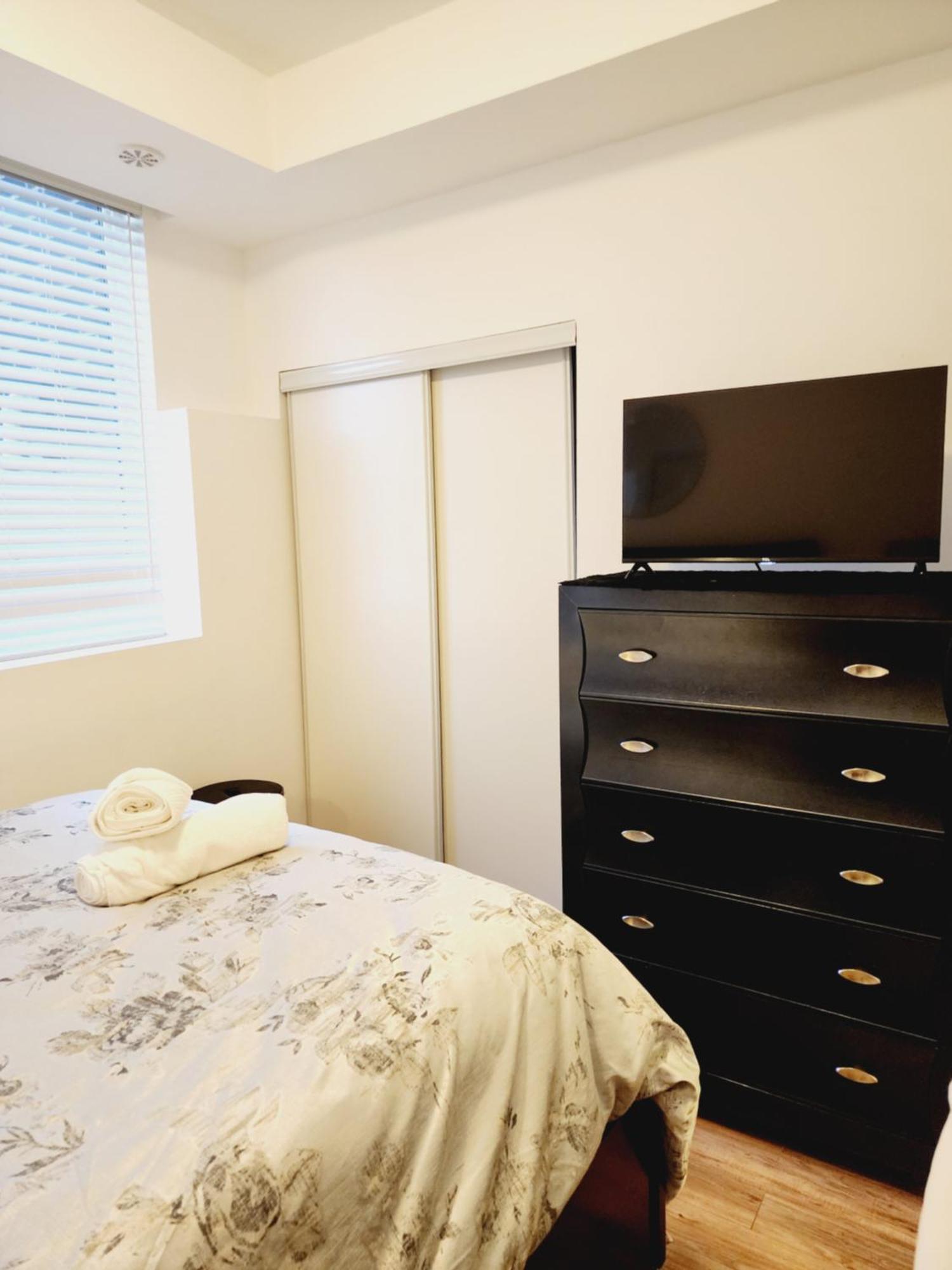 Apartamento Beautiful Townhouse Near Yorkdale Mall, Wilson Subway Toronto Exterior foto